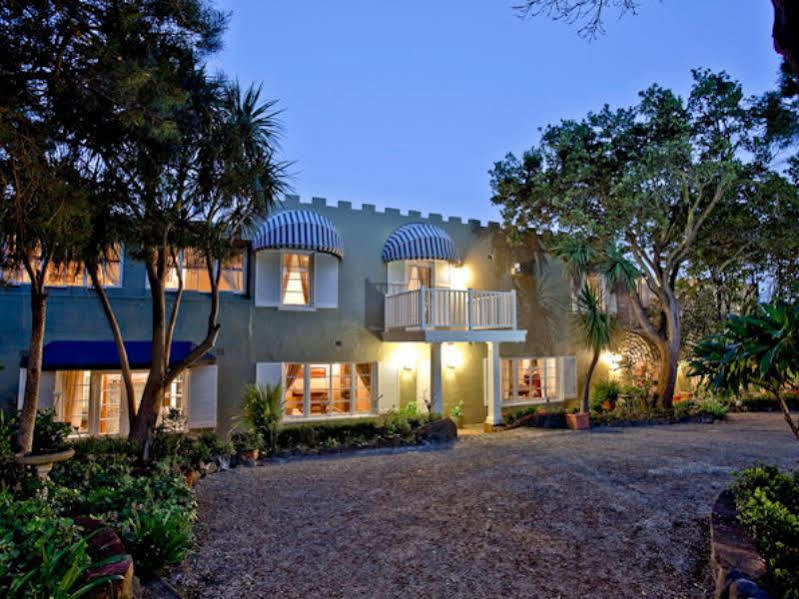 The Castle - Villa By The Sea Cowes Exteriör bild